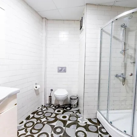 Hotell Royal Luxury 3*