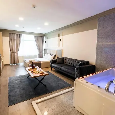 The Royal Luxury