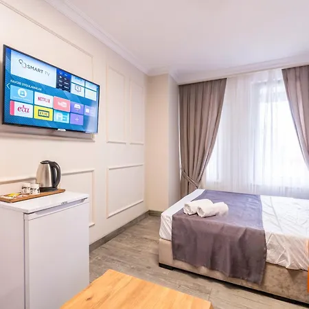 Ξενοδοχείο Royal Luxury