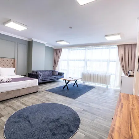 Royal Luxury 4*