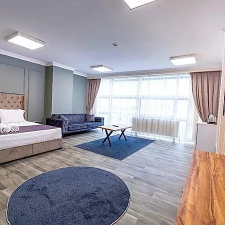 Szálloda The Royal Luxury 3*