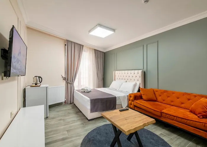 Hotel Royal Luxury 3*