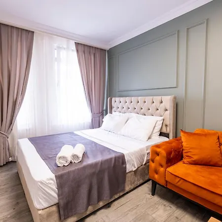 The Royal Luxury