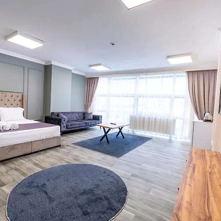 The Royal Luxury 3*