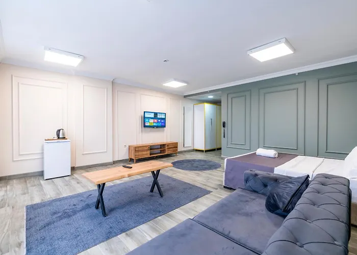 Szálloda The Royal Luxury Hotels