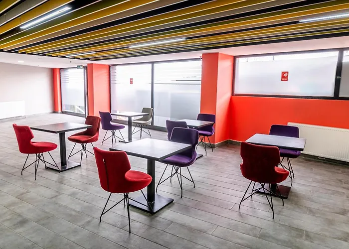 Szálloda The Royal Luxury Hotels